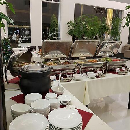 แอปเปิ้ล โฮเต็ล ทรี-แอร์พอร์ต พนมเปญ Hotel ภายนอก รูปภาพ
