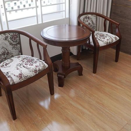 แอปเปิ้ล โฮเต็ล ทรี-แอร์พอร์ต พนมเปญ Hotel ภายนอก รูปภาพ
