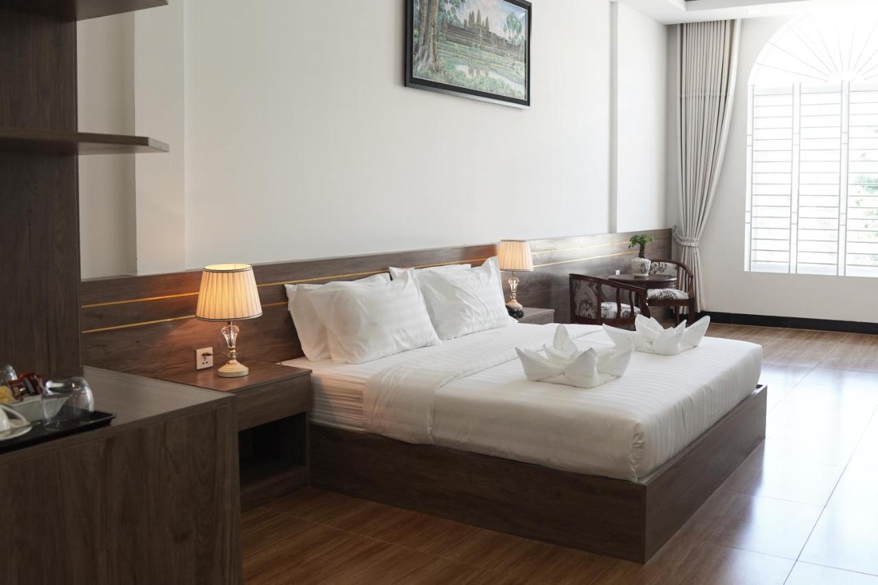 แอปเปิ้ล โฮเต็ล ทรี-แอร์พอร์ต พนมเปญ Hotel ภายนอก รูปภาพ