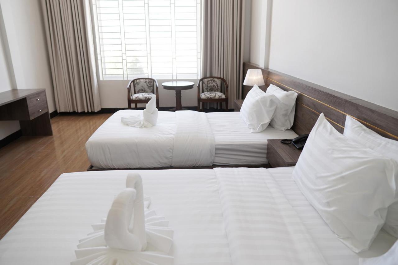 แอปเปิ้ล โฮเต็ล ทรี-แอร์พอร์ต พนมเปญ Hotel ภายนอก รูปภาพ