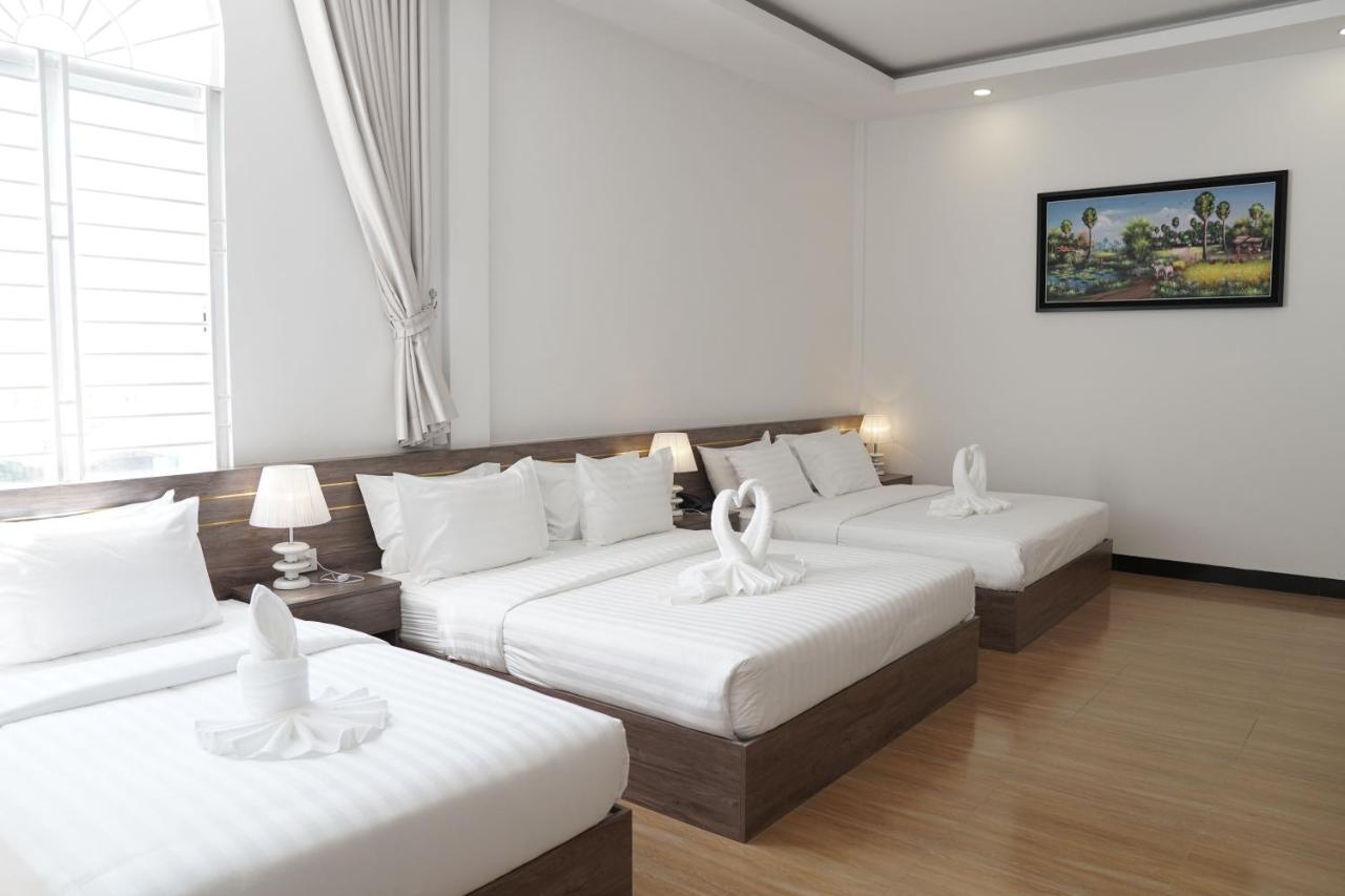 แอปเปิ้ล โฮเต็ล ทรี-แอร์พอร์ต พนมเปญ Hotel ภายนอก รูปภาพ